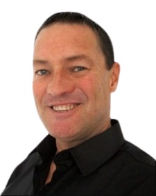 Director Piet Se Hut Director Piet Se Hut